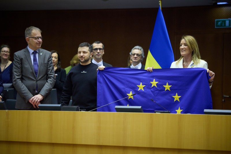 Український європейський спосіб життя Росія намагається знищити; ми цього не дозволимо – виступ Президента на спеціальному пленарному засіданні Європарламенту Український європейський спосіб життя Росія намагається знищити; ми цього не дозволимо – виступ Президента на спеціальному пленарному засіданні Європарламенту