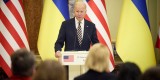 Володимир Зеленський і Джозеф Байден відкрили на Алеї сміливості іменну табличку, присвячену Президенту США Володимир Зеленський і Джозеф Байден відкрили на Алеї сміливості іменну табличку, присвячену Президенту США