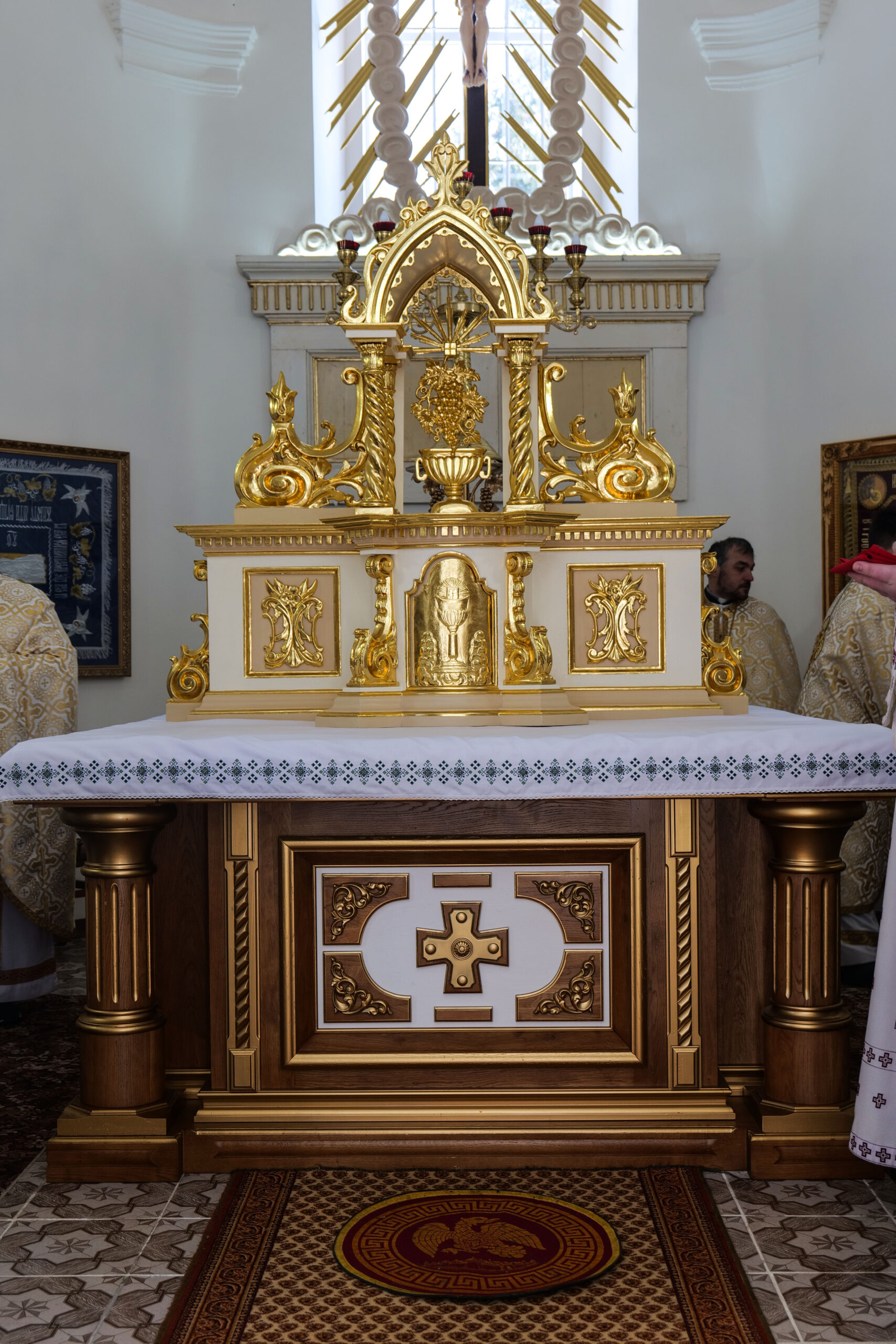 Вперше з часів освячення храму Святої Трійці у селі Гологори, що на Золочівщині, з душпастирським візитом парафію відвідав Митрополит Вперше з часів освячення храму Святої Трійці у селі Гологори, що на Золочівщині, з душпастирським візитом парафію відвідав Митрополит