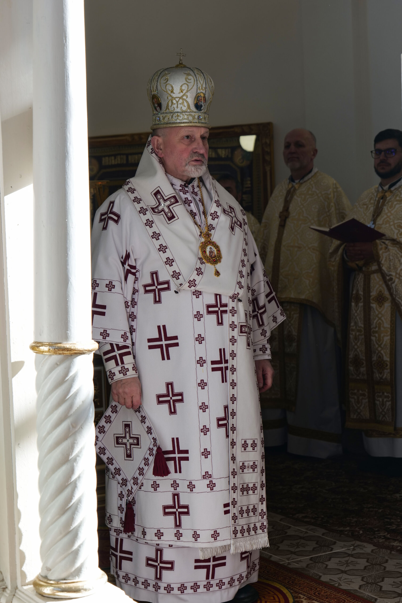 Вперше з часів освячення храму Святої Трійці у селі Гологори, що на Золочівщині, з душпастирським візитом парафію відвідав Митрополит Вперше з часів освячення храму Святої Трійці у селі Гологори, що на Золочівщині, з душпастирським візитом парафію відвідав Митрополит