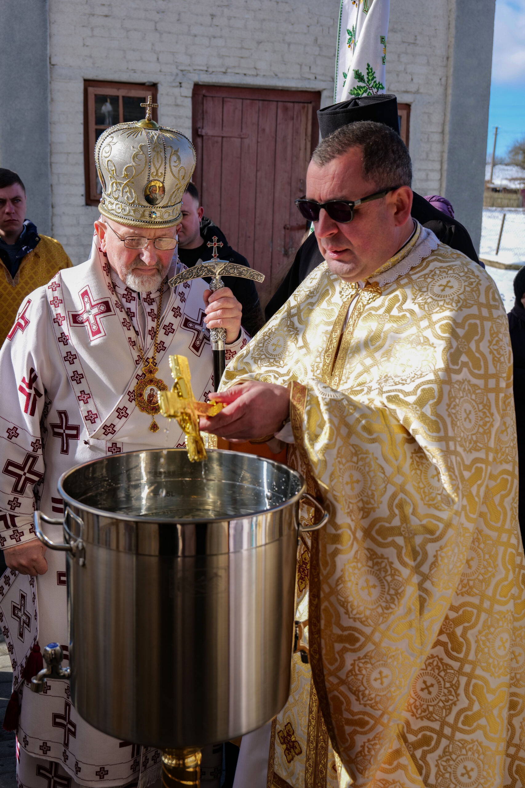 Вперше з часів освячення храму Святої Трійці у селі Гологори, що на Золочівщині, з душпастирським візитом парафію відвідав Митрополит Вперше з часів освячення храму Святої Трійці у селі Гологори, що на Золочівщині, з душпастирським візитом парафію відвідав Митрополит