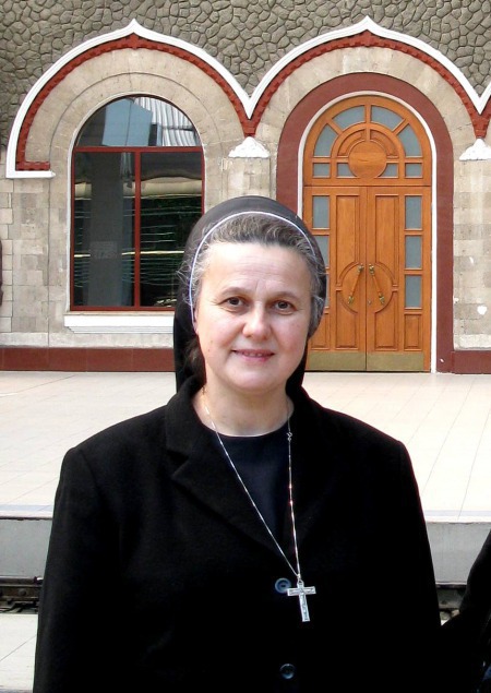 "Хто не на фронті - має посилено воювати проти окупанта розарієм!" - сестра Діогена Терешкевич "Хто не на фронті - має посилено воювати проти окупанта розарієм!" - сестра Діогена Терешкевич