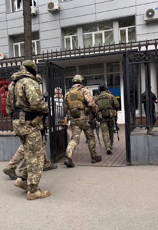 Місяць тому збирав нараду з медиками. Запропонував працювати чесно. Для людей Місяць тому збирав нараду з медиками. Запропонував працювати чесно. Для людей