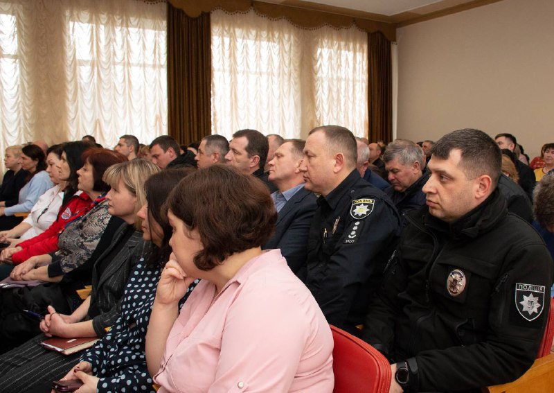 💬🟡Вчора цілий день працював у Голованівському районі.
Під час діалогу з активом району 💬🟡Вчора цілий день працював у Голованівському районі.
Під час діалогу з активом району