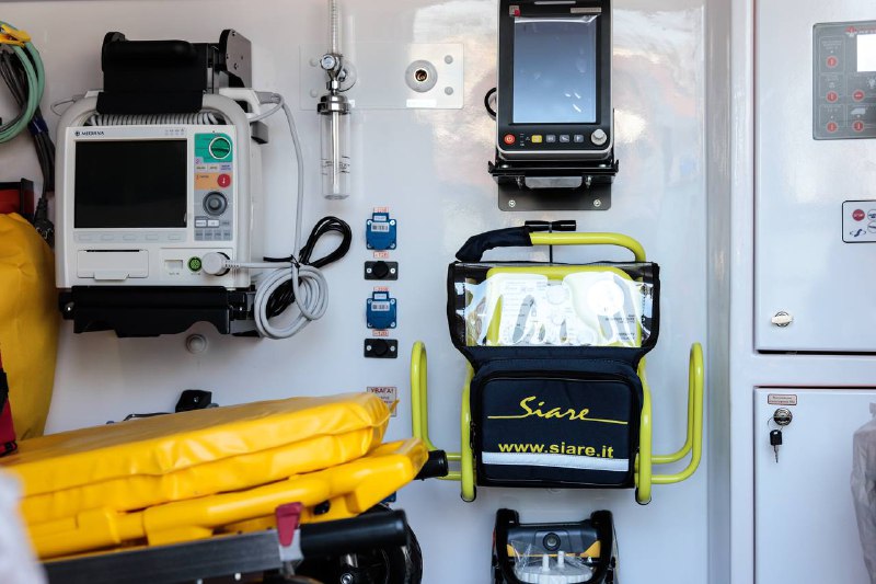 Медики Полтавщини отримали три сучасні автівки. Транспорт для служби екстреної меддопомоги передали ВООЗ, МОЗ і соціально відповідальний бізнес Медики Полтавщини отримали три сучасні автівки. Транспорт для служби екстреної меддопомоги передали ВООЗ, МОЗ і соціально відповідальний бізнес