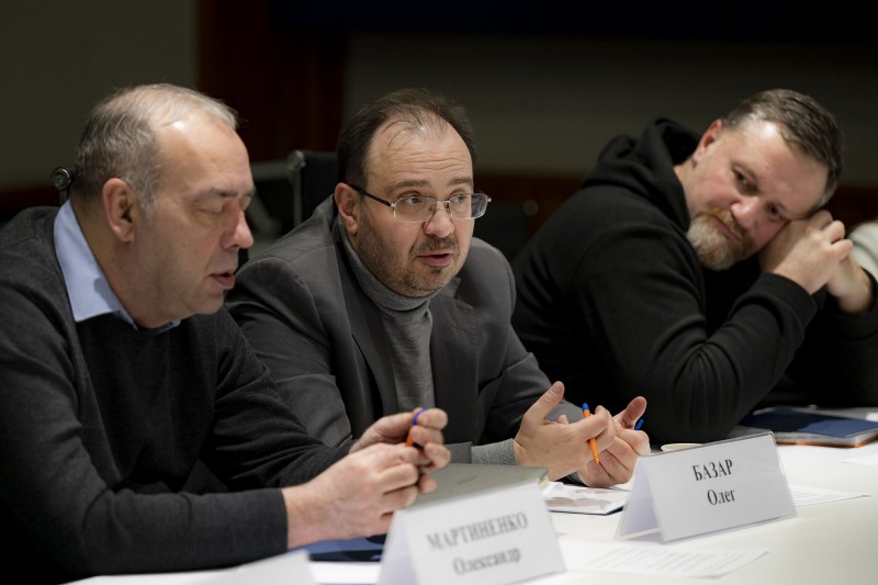 Андрій Єрмак обговорив із представниками українських та міжнародних ЗМІ низку актуальних питань Андрій Єрмак обговорив із представниками українських та міжнародних ЗМІ низку актуальних питань