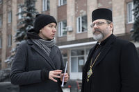 Блаженніший Святослав у&nbsp;Бучі з&nbsp;родичами загиблих на&nbsp;вул. Яблунській, 144 помолився за&nbsp;жертв російської агресії