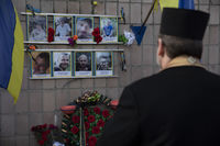 Блаженніший Святослав у&nbsp;Бучі з&nbsp;родичами загиблих на&nbsp;вул. Яблунській, 144 помолився за&nbsp;жертв російської агресії