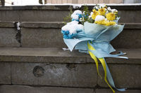 Блаженніший Святослав у&nbsp;Бучі з&nbsp;родичами загиблих на&nbsp;вул. Яблунській, 144 помолився за&nbsp;жертв російської агресії