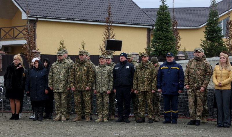Рік тому наші воїни звільнили Бучу. Кадри зі звільненого міста шокували весь світ.
Біль Рік тому наші воїни звільнили Бучу. Кадри зі звільненого міста шокували весь світ.
Біль