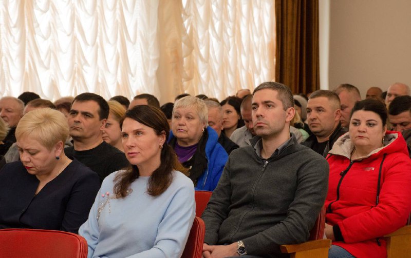 💬🟡Вчора цілий день працював у Голованівському районі.
Під час діалогу з активом району 💬🟡Вчора цілий день працював у Голованівському районі.
Під час діалогу з активом району