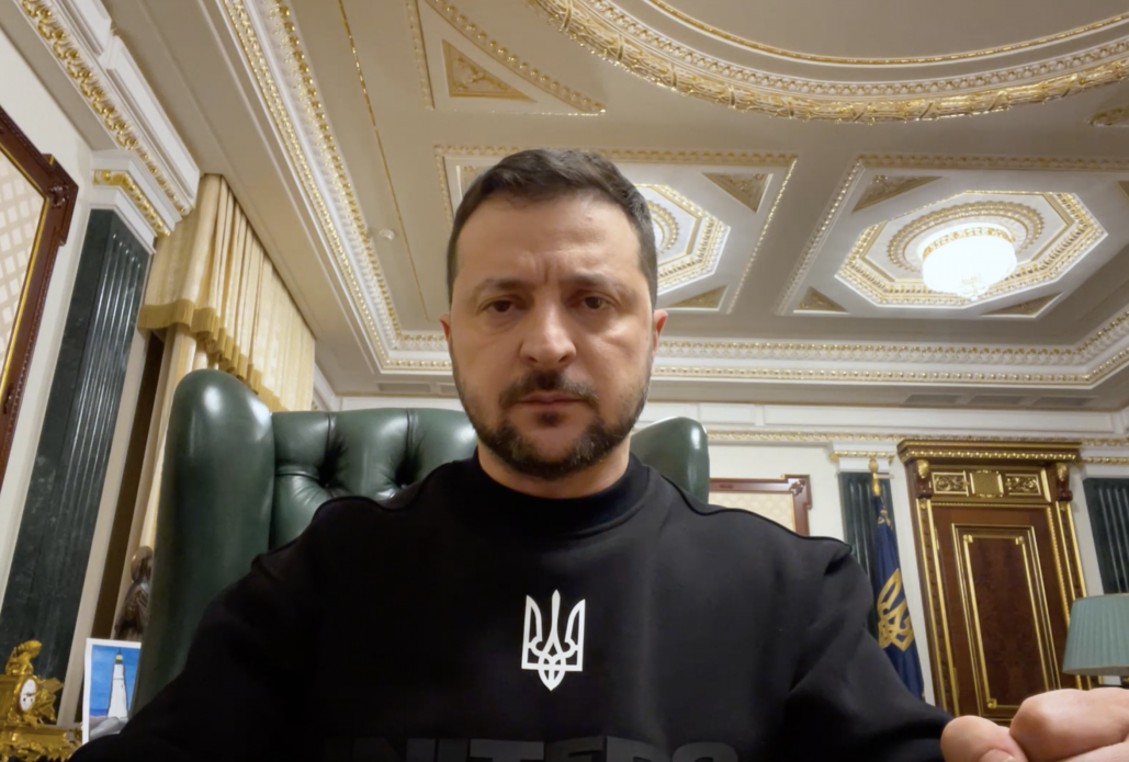 Дякую всім, хто нагадує, що російська агресія може закінчитися значно швидше, якщо світ буде швидшим – звернення Президента України Дякую всім, хто нагадує, що російська агресія може закінчитися значно швидше, якщо світ буде швидшим – звернення Президента України