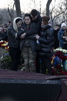 Героя України Дмитра Коцюбайла «Да Вінчі» похоронили на Аскольдовій могилі в Києві Героя України Дмитра Коцюбайла «Да Вінчі» похоронили на Аскольдовій могилі в Києві