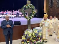 Єпископ Степан Сус освятив накупольний хрест греко-католицького храму у Фатімі Єпископ Степан Сус освятив накупольний хрест греко-католицького храму у Фатімі