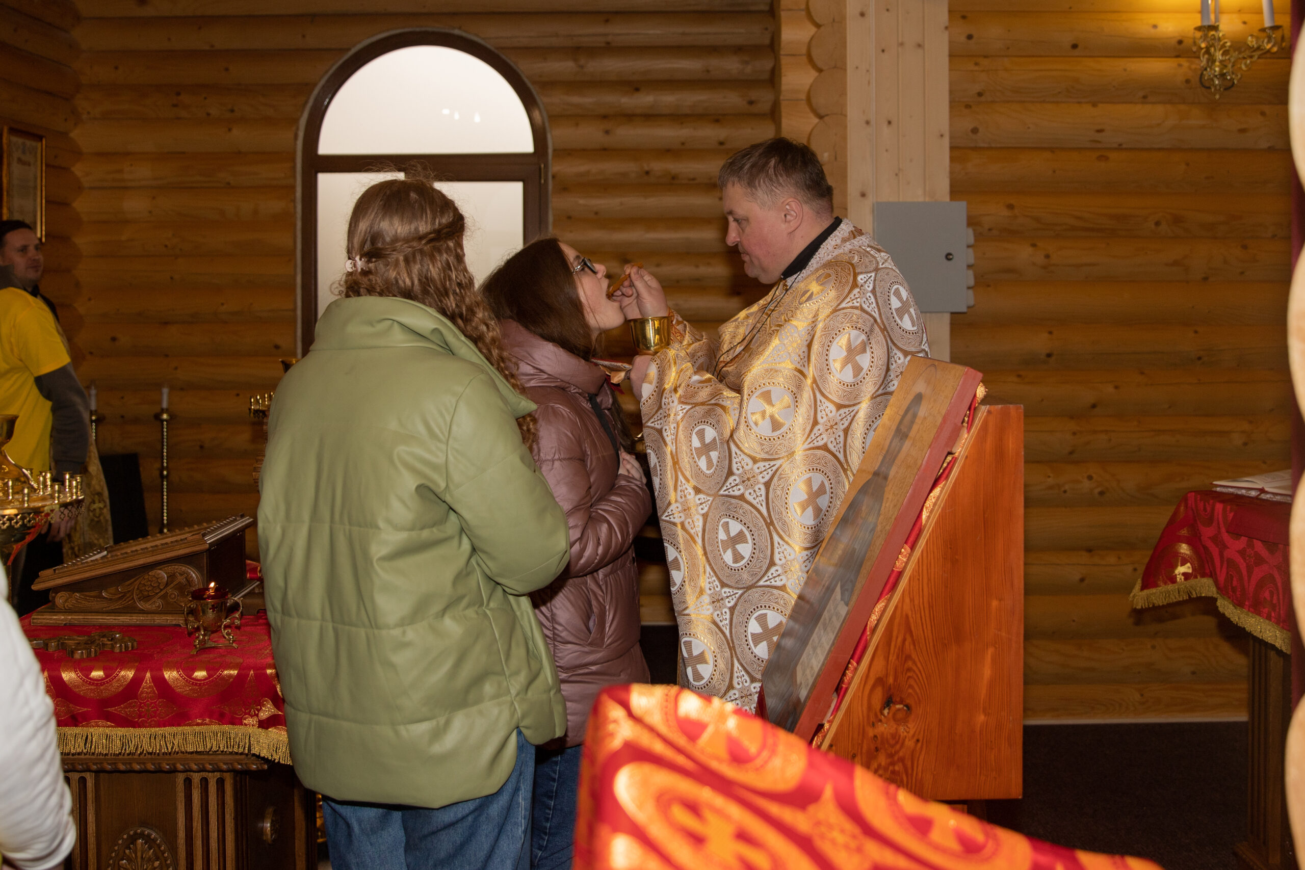 Молодіжні спільноти взяли участь у чуваннях про блаженного священномученика отця Олексія Зарицького Молодіжні спільноти взяли участь у чуваннях про блаженного священномученика отця Олексія Зарицького