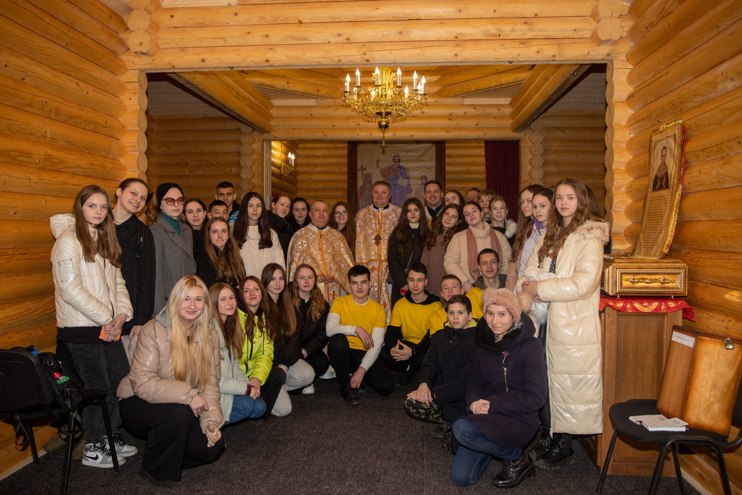 Молодіжні спільноти взяли участь у чуваннях про блаженного священномученика отця Олексія Зарицького Молодіжні спільноти взяли участь у чуваннях про блаженного священномученика отця Олексія Зарицького