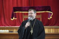 &laquo;Ми&nbsp;покликані намастити та&nbsp;загоїти рани терплячого тіла українського народу&raquo;,&nbsp;&mdash; Блаженніший Святослав до&nbsp;духовенства Київської архиєпархії