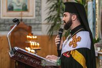 Похоронні богослужіння за&nbsp;полеглим Героєм України Дмитром Коцюбайлом (&laquo;Да&nbsp;Вінчі&raquo;) на&nbsp;Івано-Франківщині очолив владика Микола Семенишин