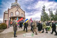 Похоронні богослужіння за&nbsp;полеглим Героєм України Дмитром Коцюбайлом (&laquo;Да&nbsp;Вінчі&raquo;) на&nbsp;Івано-Франківщині очолив владика Микола Семенишин
