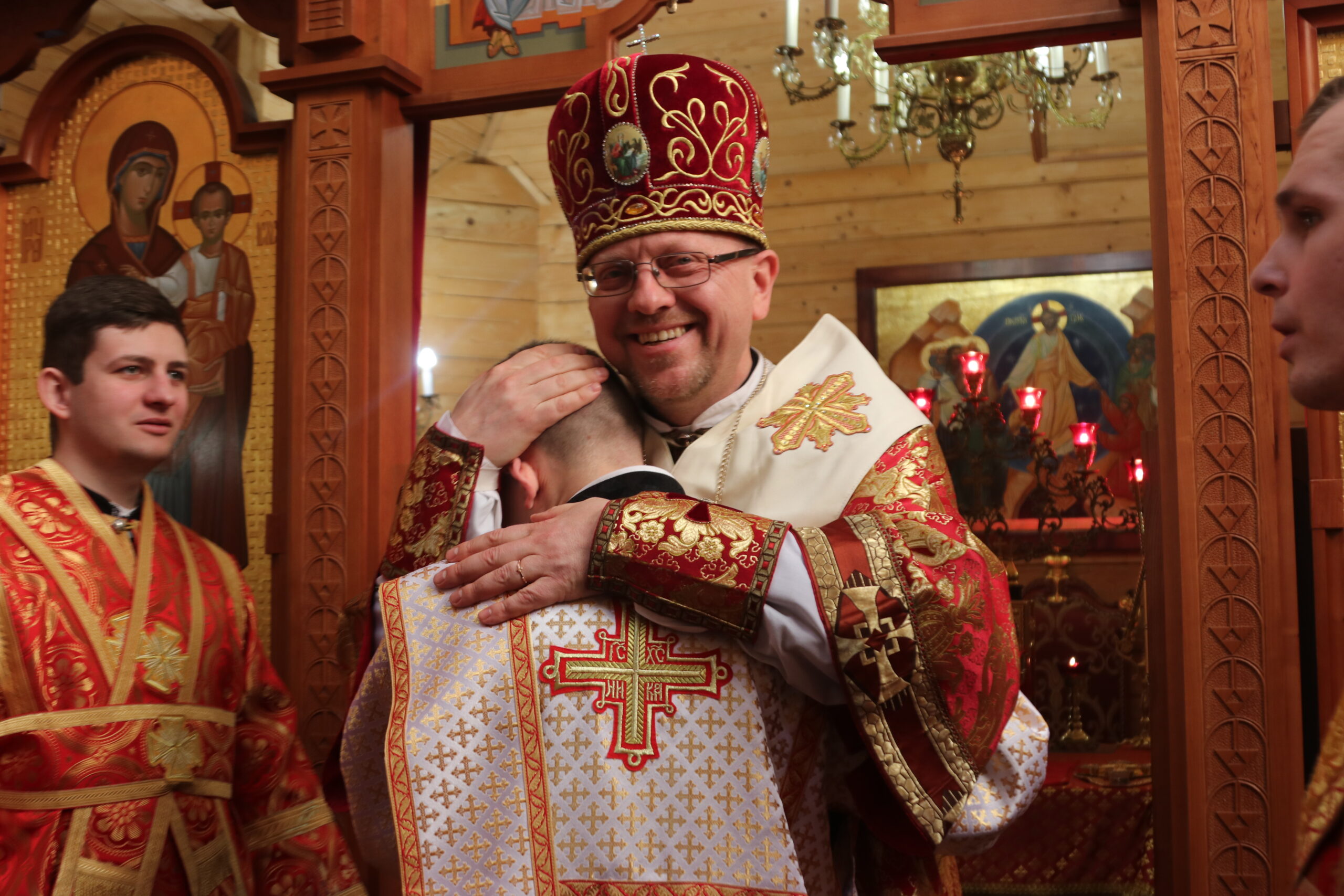 «Служіння вимагає великої інвестиції любові», – Владика Володимир звершив дияконське рукоположення Віталія Лозинського «Служіння вимагає великої інвестиції любові», – Владика Володимир звершив дияконське рукоположення Віталія Лозинського