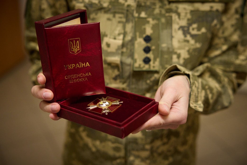 У Львові президенти та перші леді України й Латвії вшанували пам’ять загиблих українських захисників У Львові президенти та перші леді України й Латвії вшанували пам’ять загиблих українських захисників