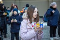 В Івано-Франківську відбулася молитва дітей за перемогу і мир в Україні В Івано-Франківську відбулася молитва дітей за перемогу і мир в Україні