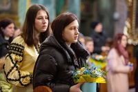 В Івано-Франківську відбулася молитва дітей за перемогу і мир в Україні В Івано-Франківську відбулася молитва дітей за перемогу і мир в Україні