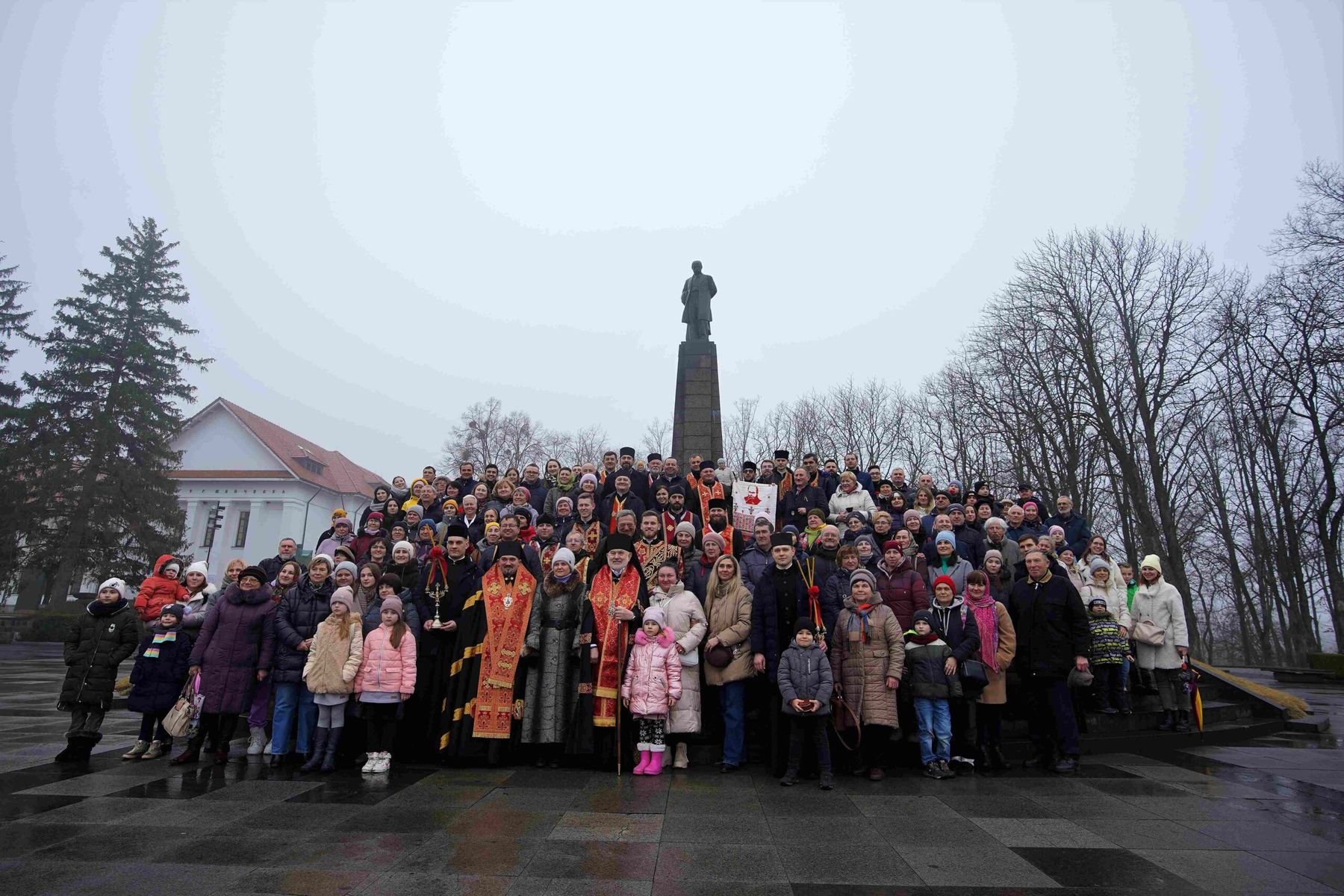 Владика Йосиф Мілян очолив щорічну прощу Київської архиєпархії до&nbsp;Тараса на&nbsp;Чернечу гору в&nbsp;Каневі