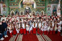 Владика Микола Семенишин здійснив візит у рідне село Глибоке Владика Микола Семенишин здійснив візит у рідне село Глибоке