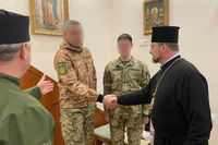 Владика Михайло Бубній передав Старлінк для потреб ЗСУ Владика Михайло Бубній передав Старлінк для потреб ЗСУ