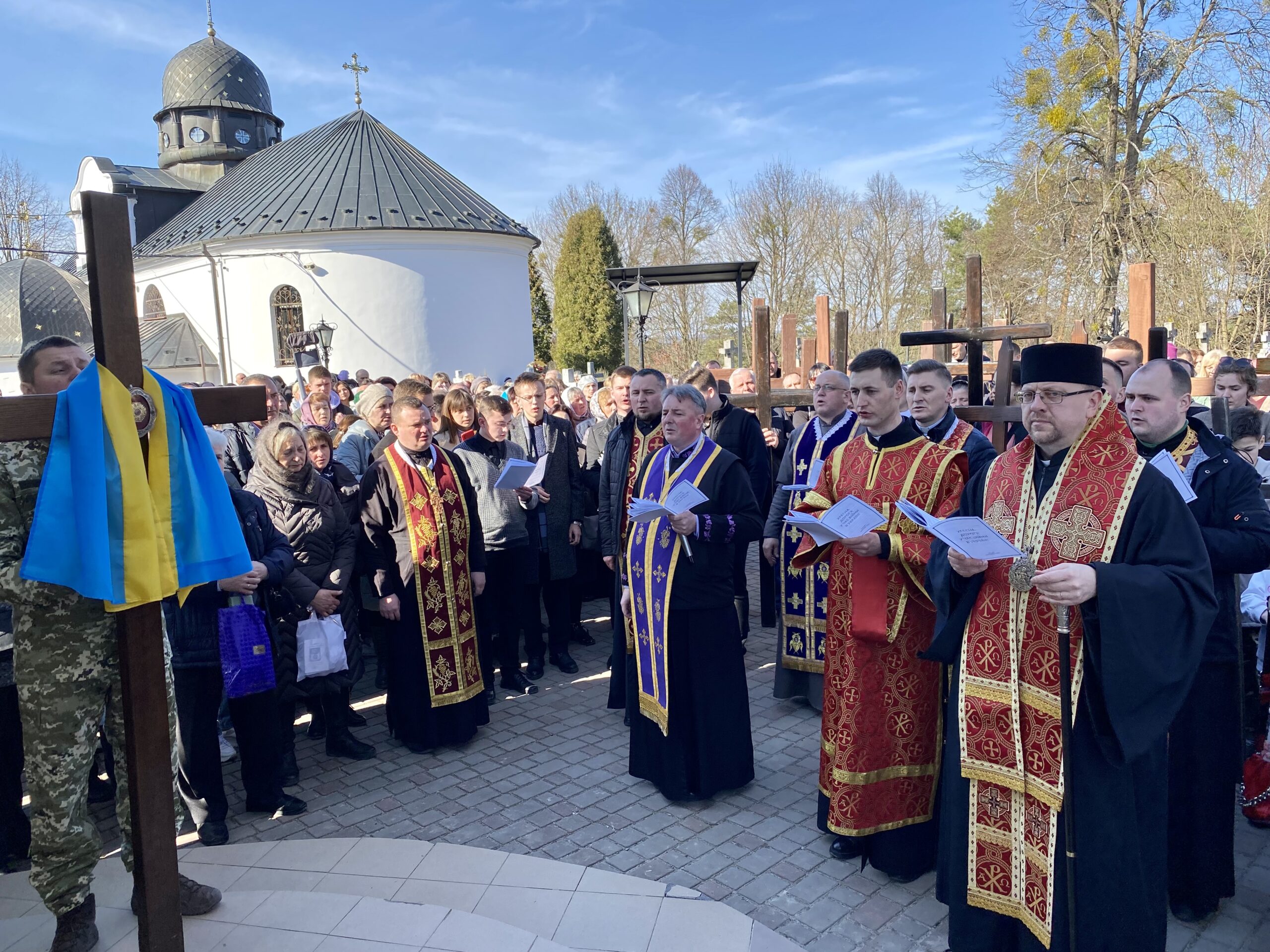 «За Україну у час війни»: У Хрестопоклінну неділю у Страдчі відбулася Хресна дорога «За Україну у час війни»: У Хрестопоклінну неділю у Страдчі відбулася Хресна дорога