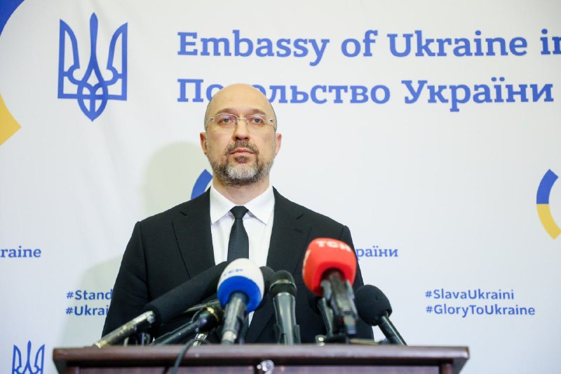 🎤 Під час брифінгу українським та іноземним ЗМІ розповів про фінансові домовленості, яких вдалося досягти під час візиту у Вашингтон. 🎤 Під час брифінгу українським та іноземним ЗМІ розповів про фінансові домовленості, яких вдалося досягти під час візиту у Вашингтон.