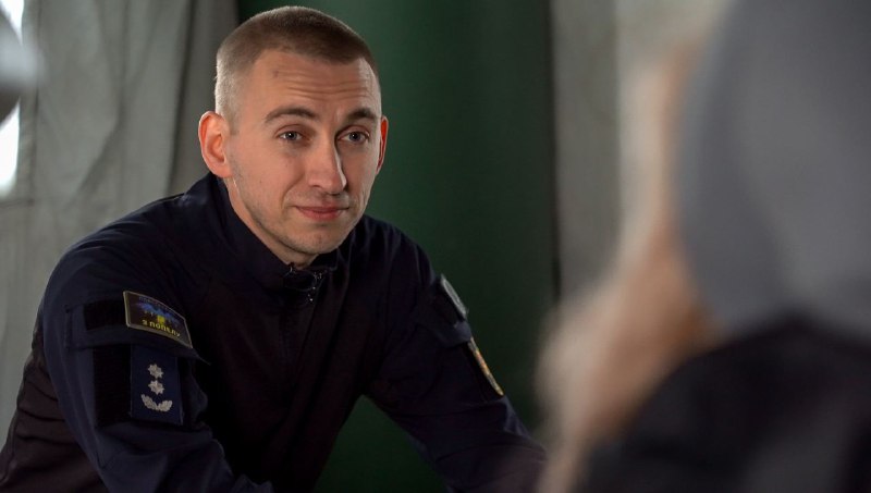 Подивіться в очі рятувальника і ви побачите світ сміливості й відваги, світ незламності, світ, де борються та перемагають 🇺🇦
Це Михайло Загнітко Подивіться в очі рятувальника і ви побачите світ сміливості й відваги, світ незламності, світ, де борються та перемагають 🇺🇦
Це Михайло Загнітко