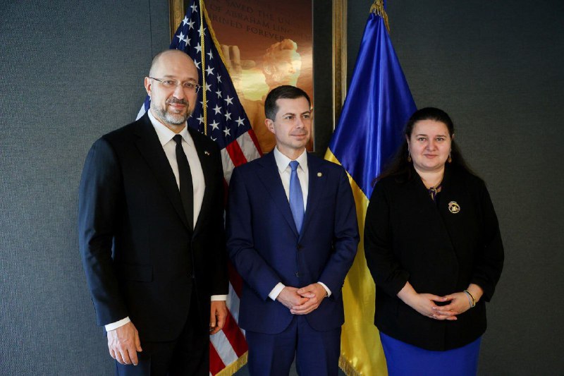 Зміцнення економічної стійкості, відновлення та санкції проти росії — ключові теми кожної зустрічі у США. Зміцнення економічної стійкості, відновлення та санкції проти росії — ключові теми кожної зустрічі у США.