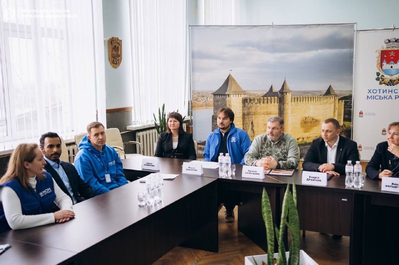 🏡У Хотині плануємо облаштувати житло для вимушених переселенців. Це буде перший об’єкт реконструйований... 🏡У Хотині плануємо облаштувати житло для вимушених переселенців. Це буде перший об’єкт реконструйований...