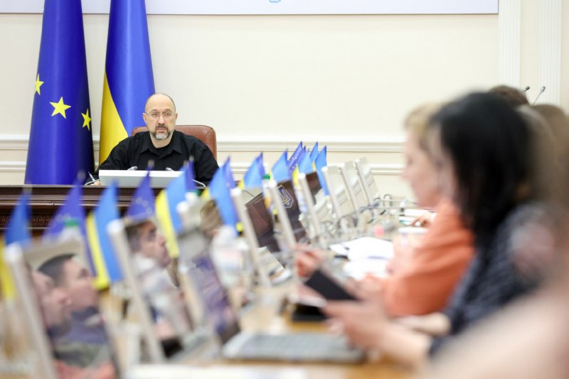 Прем’єр-Міністр України подякував піротехнікам за активну роботу з розмінування деокупованих територій держави Прем’єр-Міністр України подякував піротехнікам за активну роботу з розмінування деокупованих територій держави