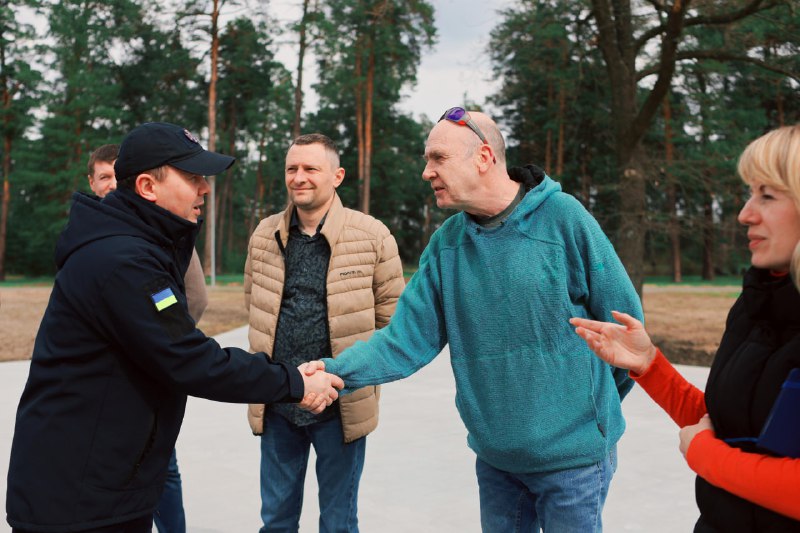 Рятувальники отримали 11 квадрокоптерів MATRICE 300 RTK
⏺Днями на Київщині відбулася передача квадрокоптерів та... Рятувальники отримали 11 квадрокоптерів MATRICE 300 RTK
⏺Днями на Київщині відбулася передача квадрокоптерів та...
