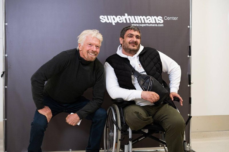 Cер Річард Бренсон приїхав на Львівщину, щоб відвідати Superhumans Center, познайомитися з українськими захисниками Cер Річард Бренсон приїхав на Львівщину, щоб відвідати Superhumans Center, познайомитися з українськими захисниками