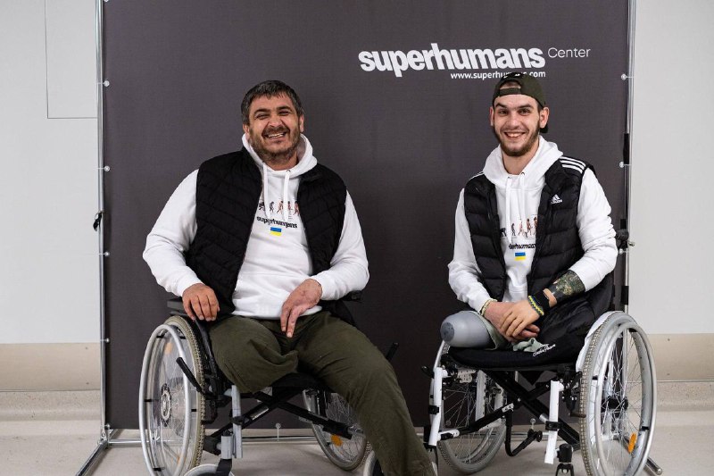 Cер Річард Бренсон приїхав на Львівщину, щоб відвідати Superhumans Center, познайомитися з українськими захисниками Cер Річард Бренсон приїхав на Львівщину, щоб відвідати Superhumans Center, познайомитися з українськими захисниками