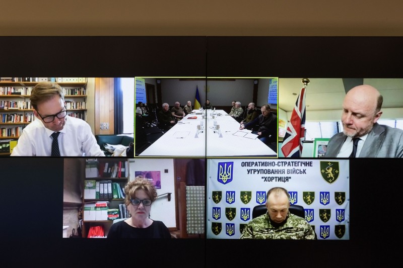 Андрій Єрмак провів онлайн-брифінг із безпекових питань для представників парламенту Великої Британії Андрій Єрмак провів онлайн-брифінг із безпекових питань для представників парламенту Великої Британії