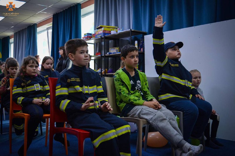 🤗 Кожна дитина має відчувати себе в безпеці, і ми спільно з UNICEF Ukraine дуже піклуємося про це! 🤗 Кожна дитина має відчувати себе в безпеці, і ми спільно з UNICEF Ukraine дуже піклуємося про це!