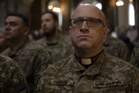 Блаженніший Святослав до&nbsp;капеланів-випускників: Військовий капелан&nbsp;&mdash; це&nbsp;Боже обличчя в&nbsp;українському війську