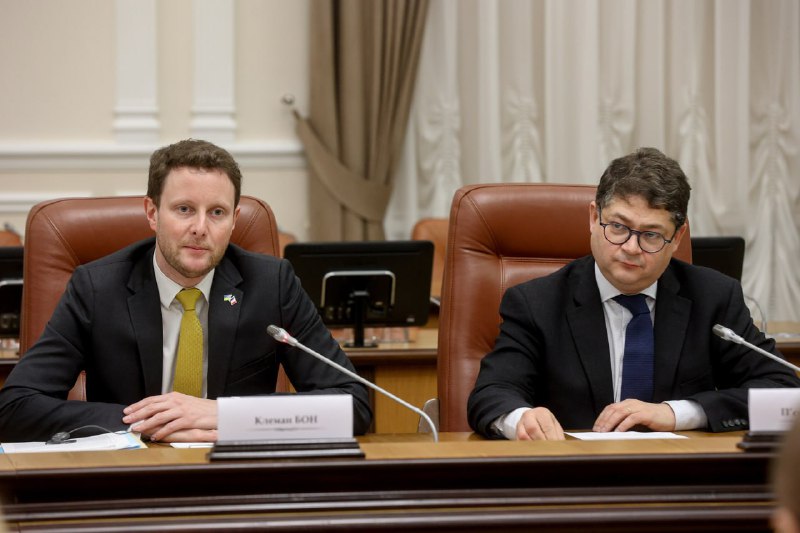 🇫🇷 Франція надаватиме підтримку у відновленні України, зокрема має конкретні проєкти у сфері логістики та транспорту 🇫🇷 Франція надаватиме підтримку у відновленні України, зокрема має конкретні проєкти у сфері логістики та транспорту