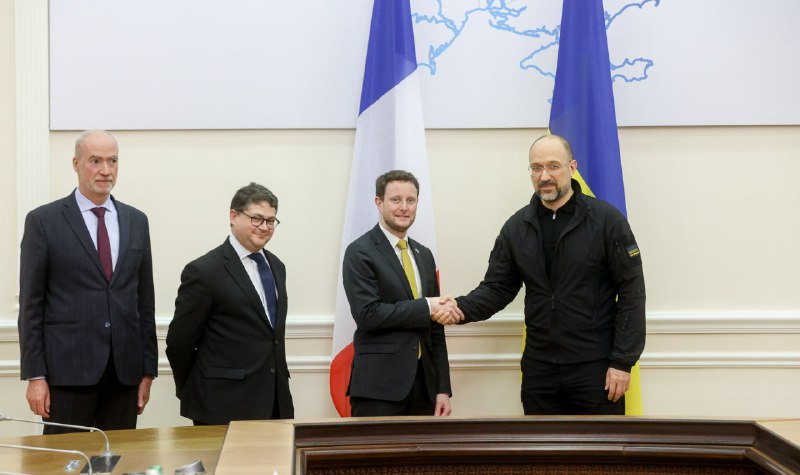 🇫🇷 Франція надаватиме підтримку у відновленні України, зокрема має конкретні проєкти у сфері логістики та транспорту 🇫🇷 Франція надаватиме підтримку у відновленні України, зокрема має конкретні проєкти у сфері логістики та транспорту