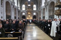 «Ми зустрічаємо людей, які беруть наші тягарі та хрести на власні рамена», — владика Богдан Дзюрах у Мюнхені «Ми зустрічаємо людей, які беруть наші тягарі та хрести на власні рамена», — владика Богдан Дзюрах у Мюнхені