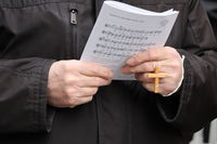 «Ми зустрічаємо людей, які беруть наші тягарі та хрести на власні рамена», — владика Богдан Дзюрах у Мюнхені «Ми зустрічаємо людей, які беруть наші тягарі та хрести на власні рамена», — владика Богдан Дзюрах у Мюнхені