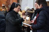 «Ми зустрічаємо людей, які беруть наші тягарі та хрести на власні рамена», — владика Богдан Дзюрах у Мюнхені «Ми зустрічаємо людей, які беруть наші тягарі та хрести на власні рамена», — владика Богдан Дзюрах у Мюнхені