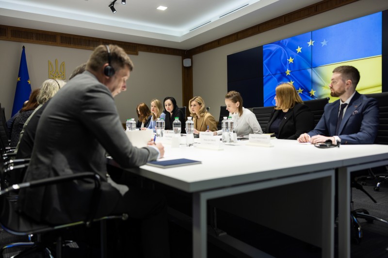 Олена Зеленська провела зустріч із делегацією Європейського Союзу Олена Зеленська провела зустріч із делегацією Європейського Союзу