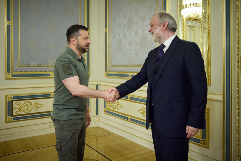 Президент обговорив із радником Прем’єр-міністра Великої Британії посилення оборонної підтримки України Президент обговорив із радником Прем’єр-міністра Великої Британії посилення оборонної підтримки України