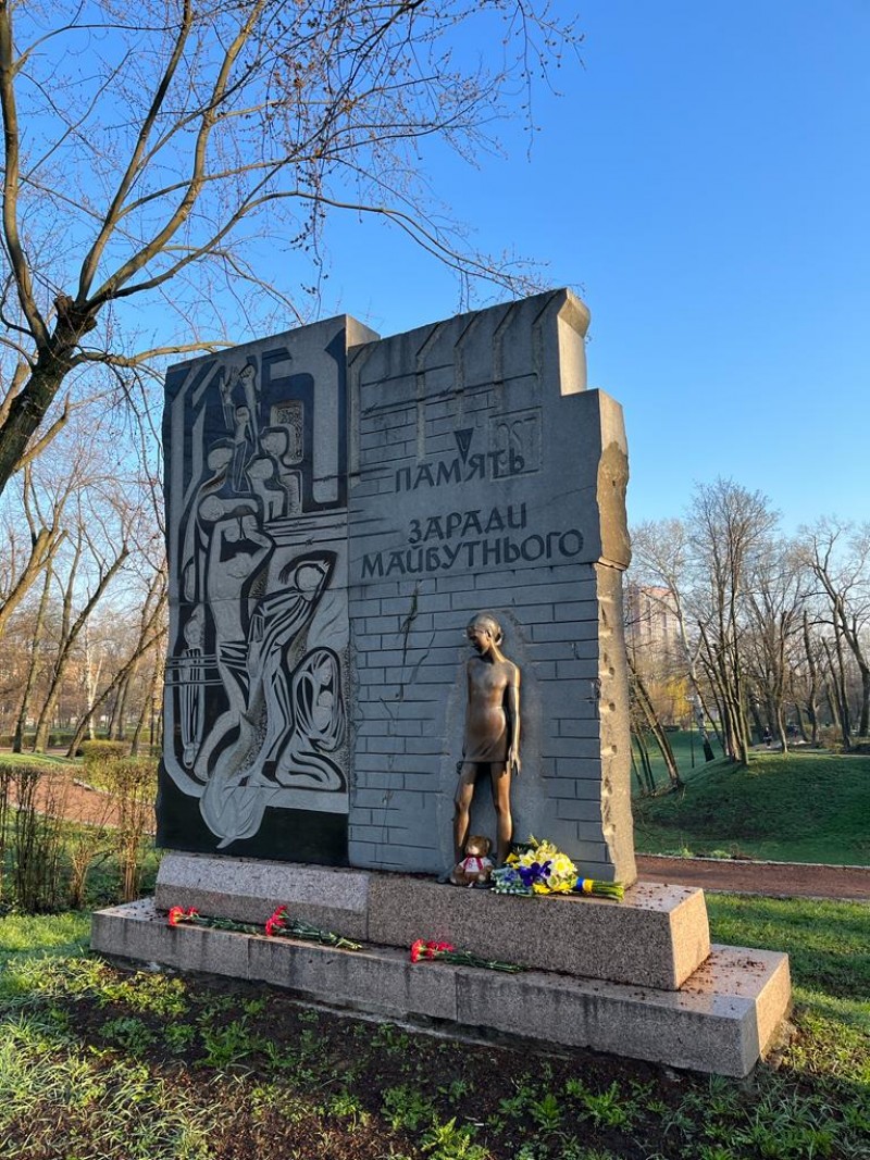Президент України вшанував пам’ять жертв нацистських концтаборів Президент України вшанував пам’ять жертв нацистських концтаборів